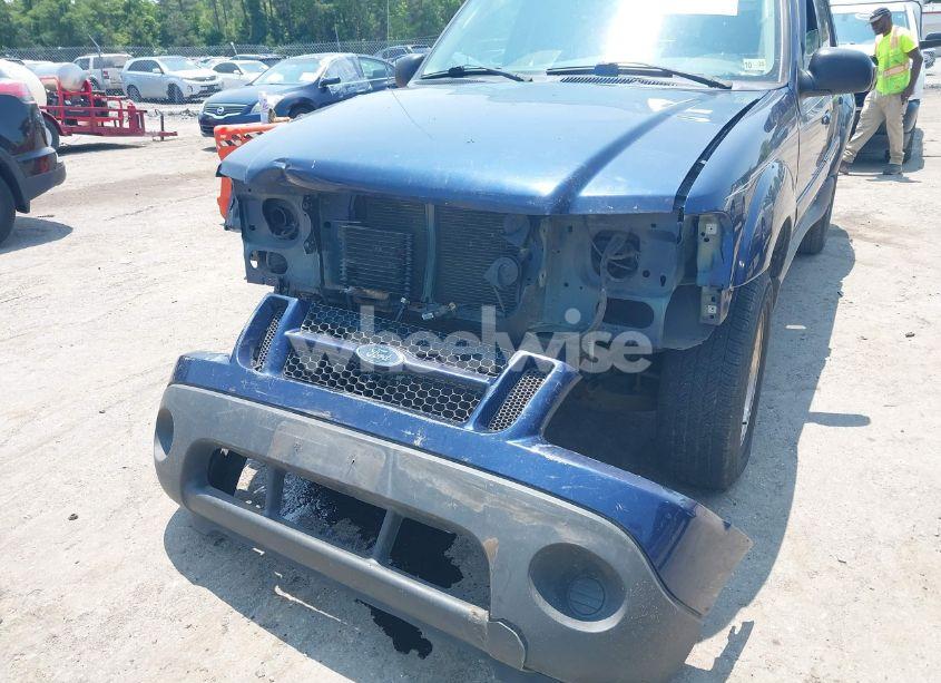 Photo 6 of 2004 Ford Explorer SPORT TRAC ADRENALIN/XLS/XLT (VIN 1FMZU77K04UB58957)