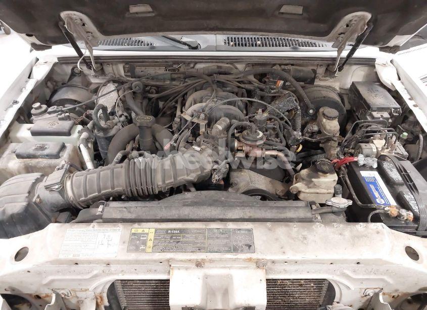 Photo 10 of 2004 Ford Explorer SPORT TRAC ADRENALIN/XLS/XLT (VIN 1FMZU77K14UA70614)