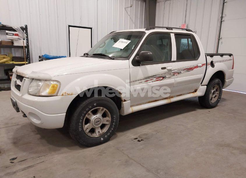 Photo 2 of 2004 Ford Explorer SPORT TRAC ADRENALIN/XLS/XLT (VIN 1FMZU77K14UA70614)