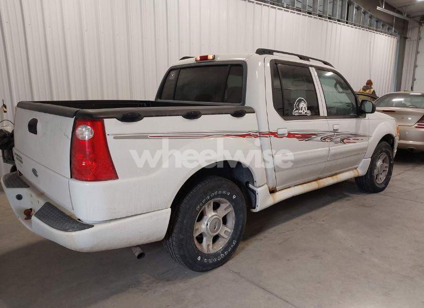 Photo 4 of 2004 Ford Explorer SPORT TRAC ADRENALIN/XLS/XLT (VIN 1FMZU77K14UA70614)