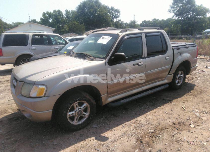 Photo 2 of 2004 Ford Explorer SPORT TRAC ADRENALIN/XLS/XLT (VIN 1FMZU77K14UB03658)