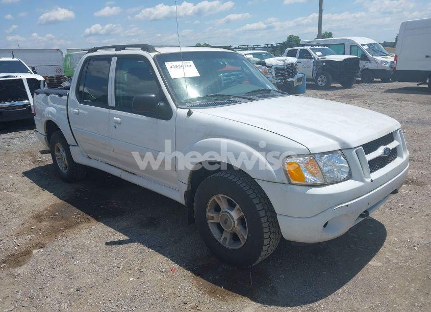 2004 Ford Explorer SPORT TRAC ADRENALIN/XLS/XLT (VIN 1FMZU77K14UB90445) main photo
