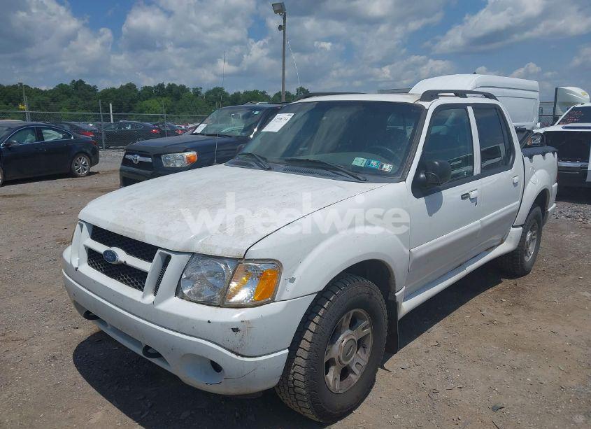 Photo 6 of 2004 Ford Explorer SPORT TRAC ADRENALIN/XLS/XLT (VIN 1FMZU77K14UB90445)
