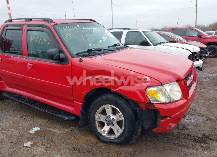 Photo 6 of 2005 Ford Explorer SPORT TRAC ADRENALIN/XLS/XLT (VIN 1FMZU77K15UA53426)