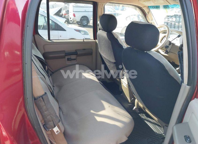 Photo 8 of 2005 Ford Explorer SPORT TRAC ADRENALIN/XLS/XLT (VIN 1FMZU77K25UA86726)