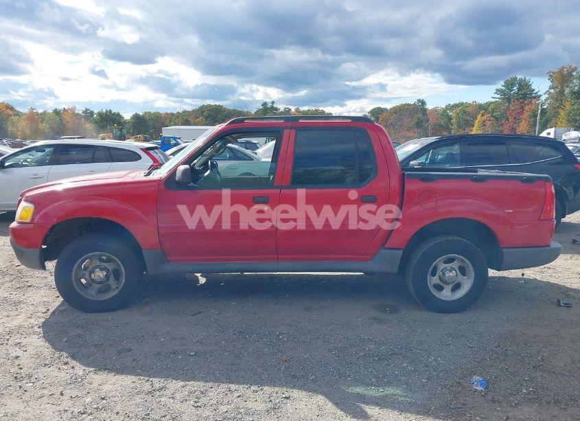 Photo 14 of 2005 Ford Explorer SPORT TRAC ADRENALIN/XLS/XLT (VIN 1FMZU77K35UA52875)