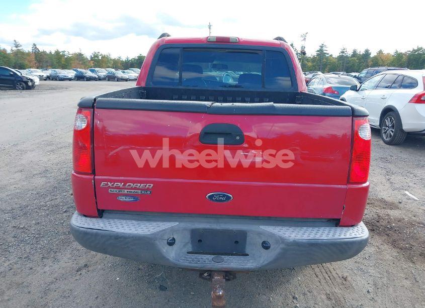 Photo 16 of 2005 Ford Explorer SPORT TRAC ADRENALIN/XLS/XLT (VIN 1FMZU77K35UA52875)