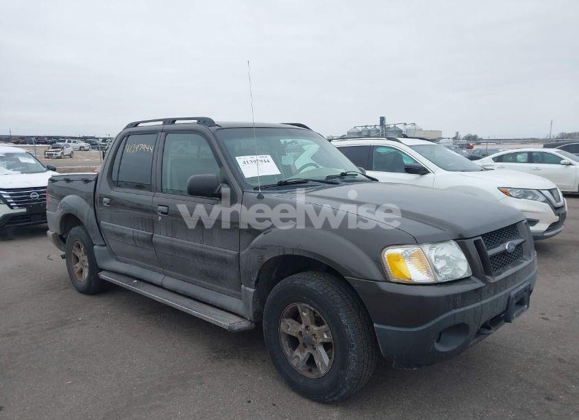 2005 Ford Explorer SPORT TRAC ADRENALIN/XLS/XLT (VIN 1FMZU77K35UB14758) main photo