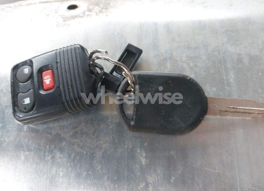 Photo 11 of 2005 Ford Explorer SPORT TRAC ADRENALIN/XLS/XLT (VIN 1FMZU77K35UB14758)