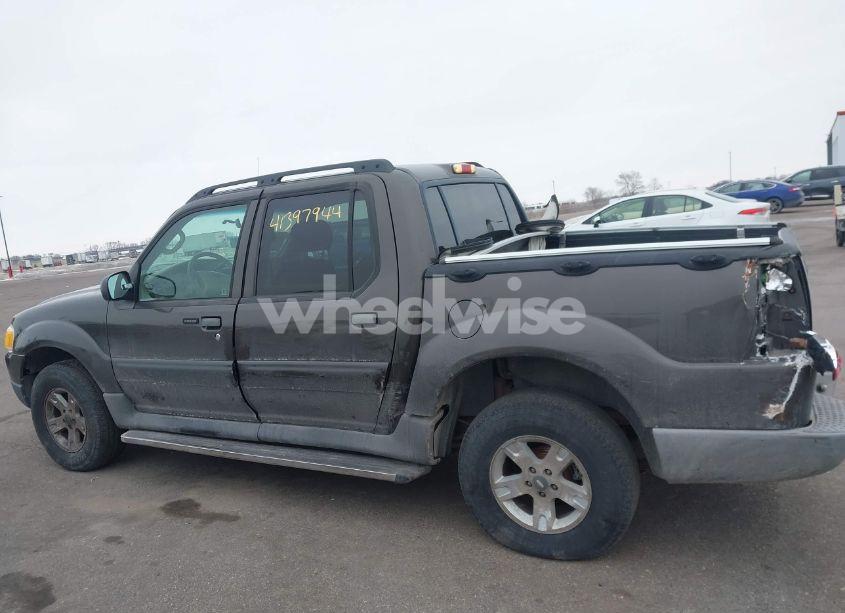 Photo 14 of 2005 Ford Explorer SPORT TRAC ADRENALIN/XLS/XLT (VIN 1FMZU77K35UB14758)