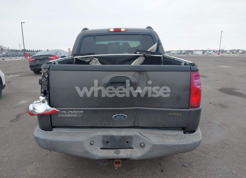Photo 16 of 2005 Ford Explorer SPORT TRAC ADRENALIN/XLS/XLT (VIN 1FMZU77K35UB14758)