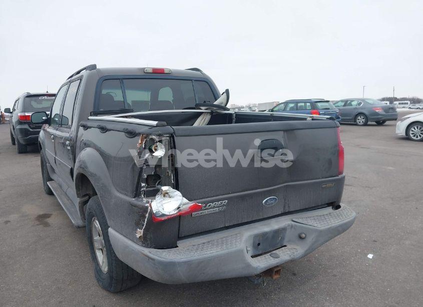 Photo 6 of 2005 Ford Explorer SPORT TRAC ADRENALIN/XLS/XLT (VIN 1FMZU77K35UB14758)