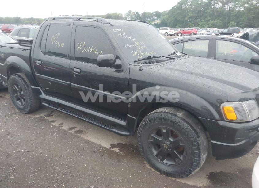 2005 Ford Explorer SPORT TRAC ADRENALIN/XLS/XLT (VIN 1FMZU77K35UB14856) main photo