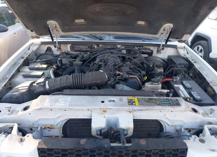 Photo 10 of 2005 Ford Explorer SPORT TRAC ADRENALIN/XLS/XLT (VIN 1FMZU77K45UB80588)