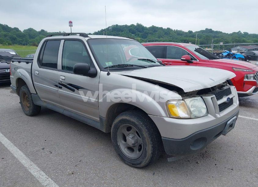 2004 Ford Explorer SPORT TRAC ADRENALIN/XLS/XLT (VIN 1FMZU77K54UA15664) main photo