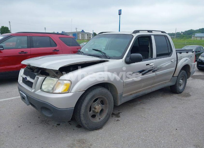 Photo 2 of 2004 Ford Explorer SPORT TRAC ADRENALIN/XLS/XLT (VIN 1FMZU77K54UA15664)