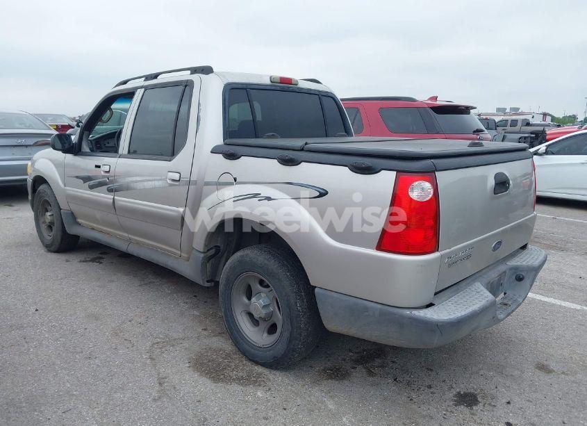 Photo 3 of 2004 Ford Explorer SPORT TRAC ADRENALIN/XLS/XLT (VIN 1FMZU77K54UA15664)
