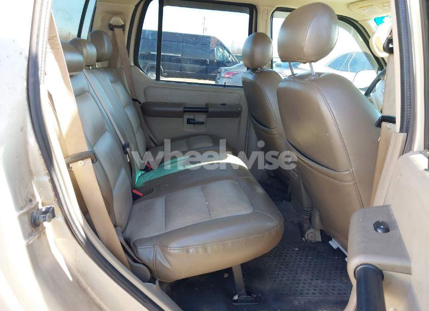 Photo 8 of 2005 Ford Explorer SPORT TRAC ADRENALIN/XLS/XLT (VIN 1FMZU77K55UA79219)