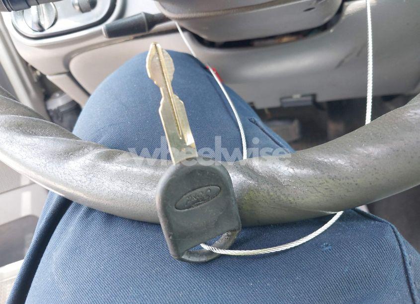 Photo 11 of 2005 Ford Explorer SPORT TRAC ADRENALIN/XLS/XLT (VIN 1FMZU77K55UB51889)