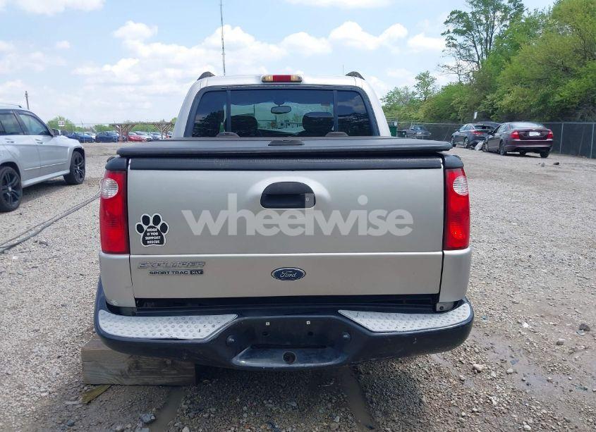 Photo 16 of 2005 Ford Explorer SPORT TRAC ADRENALIN/XLS/XLT (VIN 1FMZU77K55UB51889)