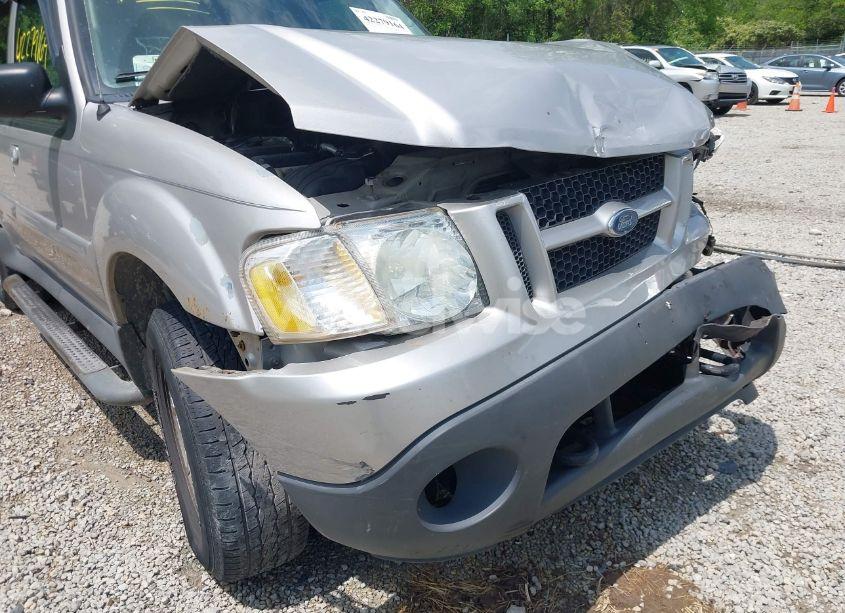 Photo 17 of 2005 Ford Explorer SPORT TRAC ADRENALIN/XLS/XLT (VIN 1FMZU77K55UB51889)