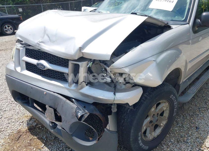Photo 6 of 2005 Ford Explorer SPORT TRAC ADRENALIN/XLS/XLT (VIN 1FMZU77K55UB51889)