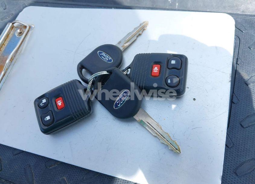 Photo 11 of 2004 Ford Explorer SPORT TRAC ADRENALIN/XLS/XLT (VIN 1FMZU77K64UA98358)