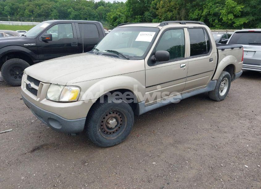 Photo 2 of 2005 Ford Explorer SPORT TRAC ADRENALIN/XLS/XLT (VIN 1FMZU77K65UA53244)