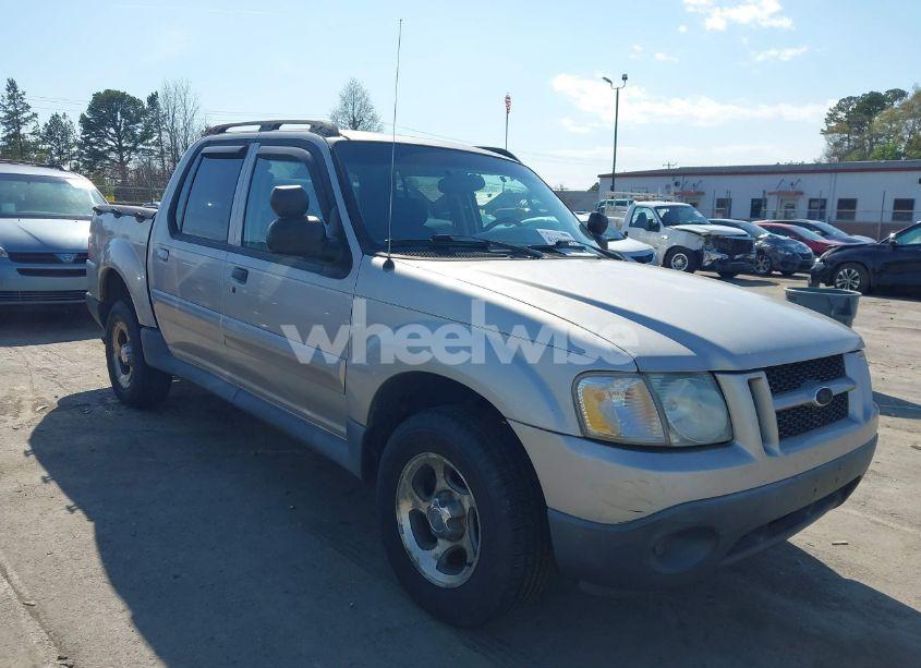 2004 Ford Explorer SPORT TRAC ADRENALIN/XLS/XLT (VIN 1FMZU77K74UA28903) main photo