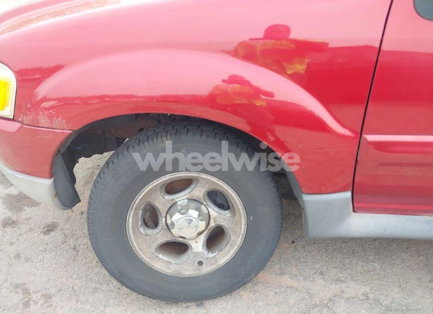 Photo 6 of 2005 Ford Explorer SPORT TRAC ADRENALIN/XLS/XLT (VIN 1FMZU77K75UA64821)