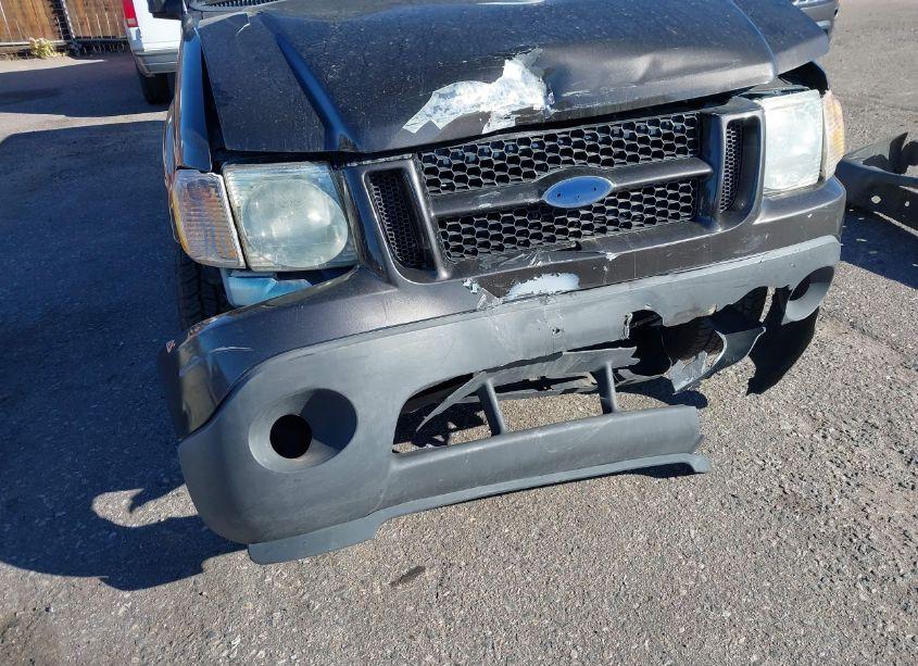Photo 6 of 2005 Ford Explorer SPORT TRAC ADRENALIN/XLS/XLT (VIN 1FMZU77K75UB55894)