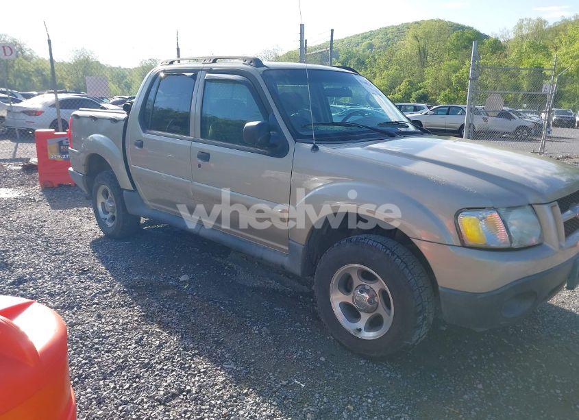 2004 Ford Explorer SPORT TRAC ADRENALIN/XLS/XLT (VIN 1FMZU77K84UA47217) main photo