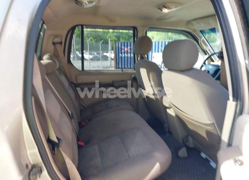 Photo 8 of 2004 Ford Explorer SPORT TRAC ADRENALIN/XLS/XLT (VIN 1FMZU77K84UA47217)