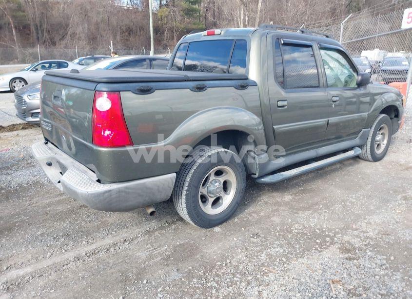 Photo 4 of 2004 Ford Explorer SPORT TRAC ADRENALIN/XLS/XLT (VIN 1FMZU77K84UA90732)