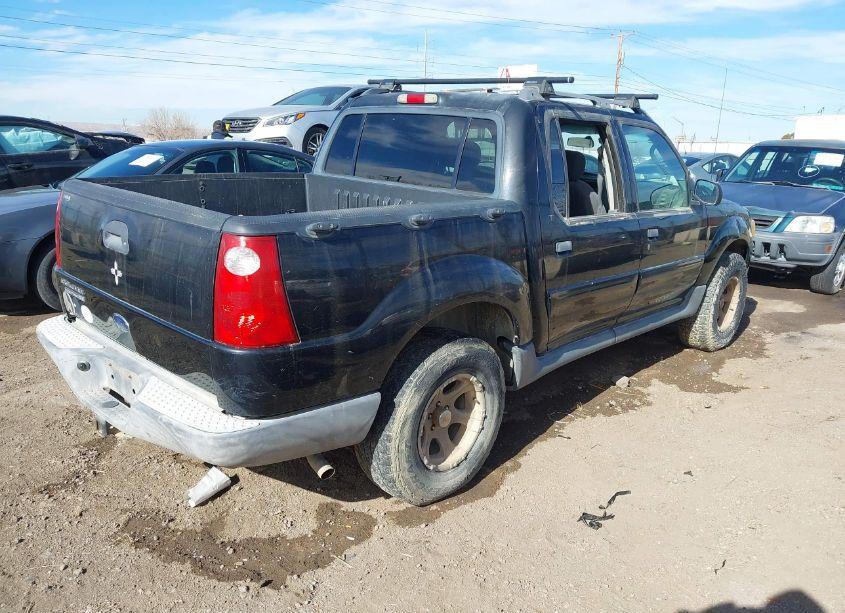 Photo 4 of 2004 Ford Explorer SPORT TRAC ADRENALIN/XLS/XLT (VIN 1FMZU77K84UA97261)