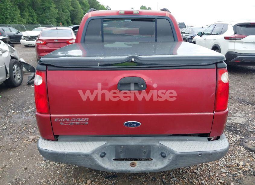 Photo 16 of 2004 Ford Explorer SPORT TRAC ADRENALIN/XLS/XLT (VIN 1FMZU77K84UB72038)