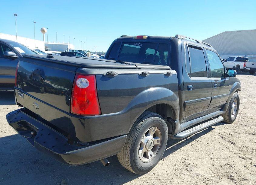 Photo 4 of 2004 Ford Explorer SPORT TRAC ADRENALIN/XLS/XLT (VIN 1FMZU77K94UB68029)