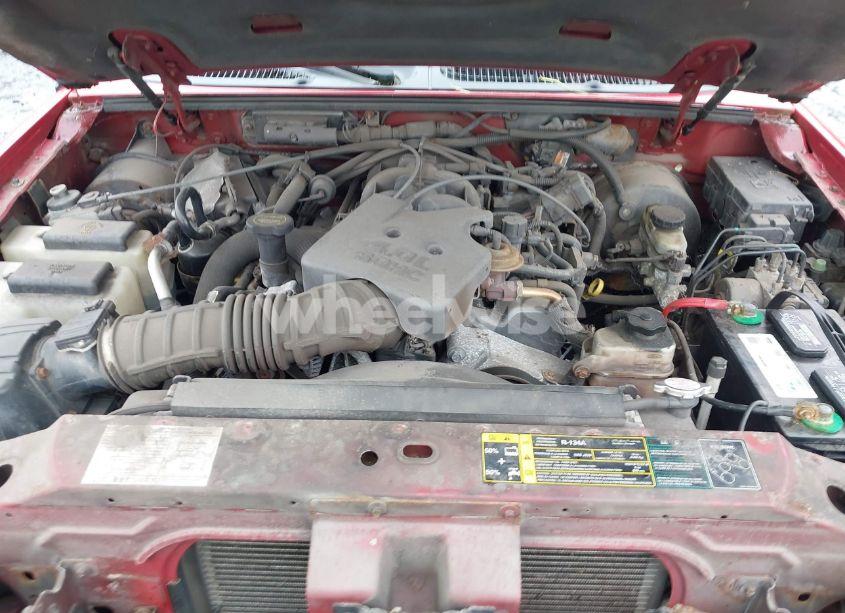 Photo 10 of 2005 Ford Explorer SPORT TRAC ADRENALIN/XLS/XLT (VIN 1FMZU77K95UB44976)