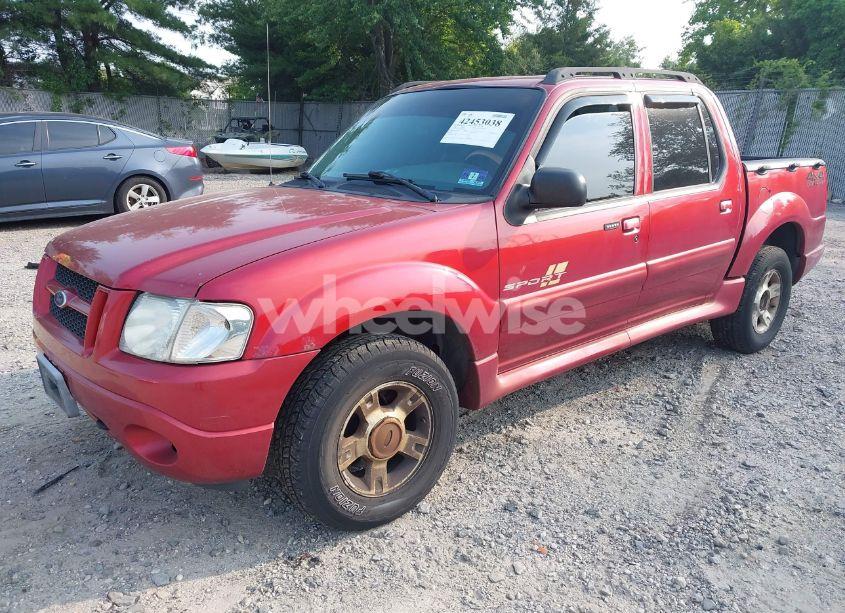 Photo 2 of 2004 Ford Explorer SPORT TRAC ADRENALIN/XLS/XLT (VIN 1FMZU77KX4UA69977)