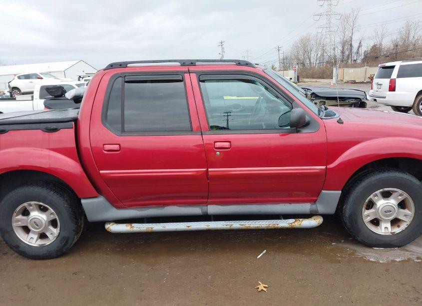 Photo 13 of 2004 Ford Explorer SPORT TRAC ADRENALIN/XLS/XLT (VIN 1FMZU77KX4UB93229)