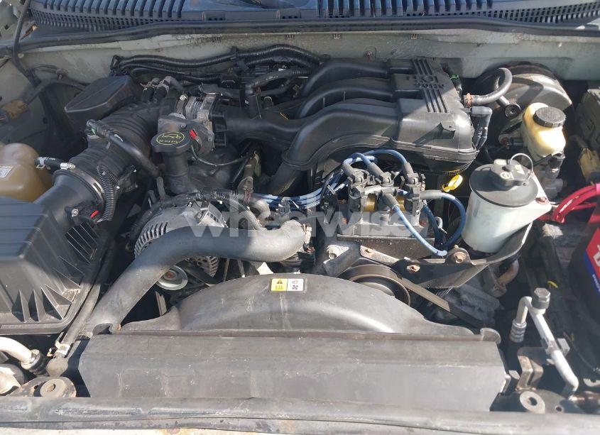 Photo 10 of 2004 Ford Explorer XLT (VIN 1FMZU83E24UB48730)