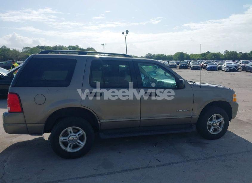 Photo 13 of 2004 Ford Explorer XLT (VIN 1FMZU83E24UB48730)