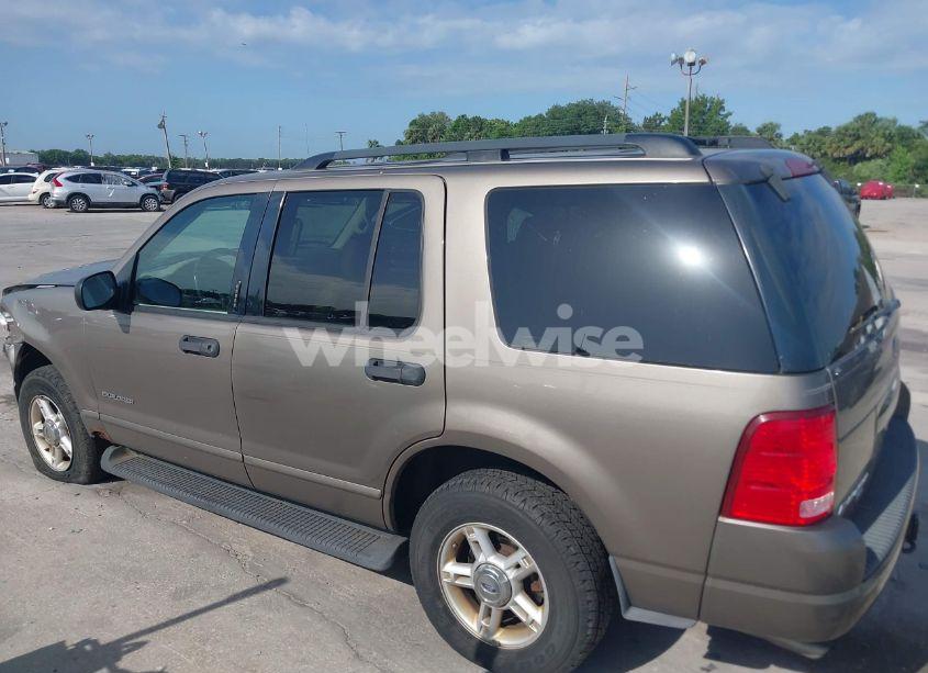 Photo 14 of 2004 Ford Explorer XLT (VIN 1FMZU83E24UB48730)