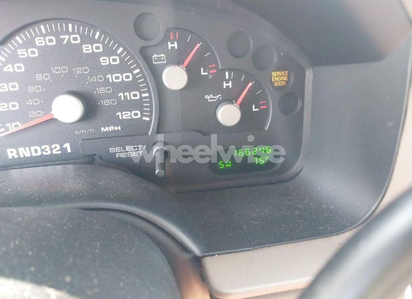 Photo 15 of 2004 Ford Explorer XLT (VIN 1FMZU83E24UB48730)