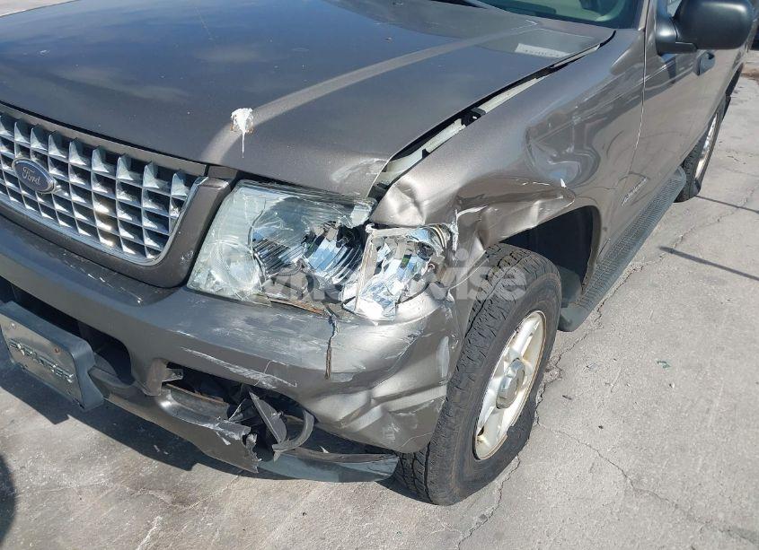 Photo 6 of 2004 Ford Explorer XLT (VIN 1FMZU83E24UB48730)