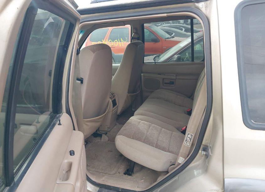 Photo 8 of 2001 Ford Explorer XLT (VIN 1FMZU83P11UB53592)