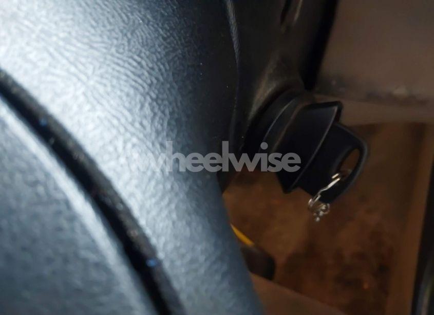 Photo 10 of 2000 Ford Explorer XLT (VIN 1FMZU83P1YZC54998)