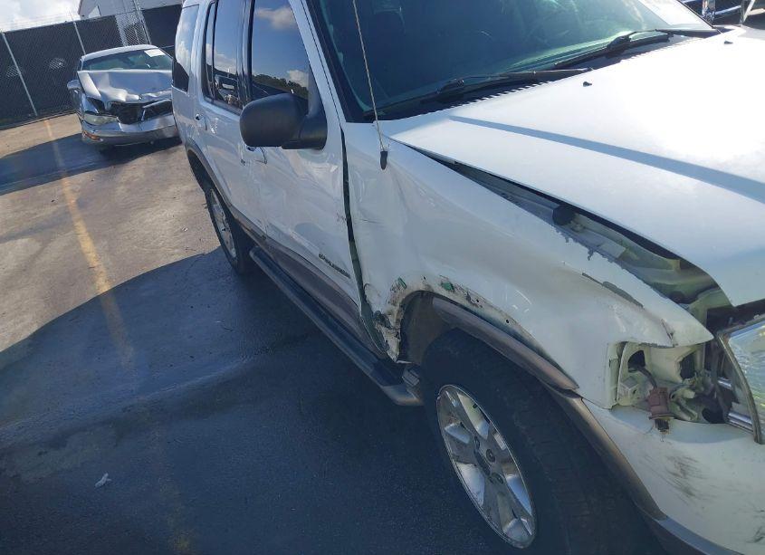Photo 6 of 2004 Ford Explorer EDDIE BAUER (VIN 1FMZU84W34UA21704)