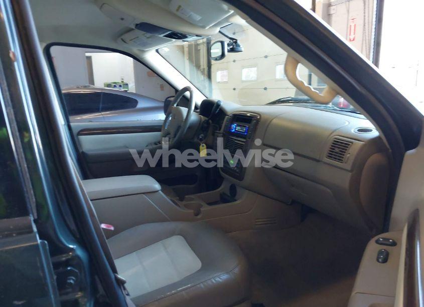 Photo 5 of 2004 Ford Explorer EDDIE BAUER (VIN 1FMZU84WX4UA32084)