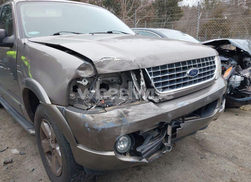 Photo 6 of 2003 Ford Explorer LIMITED (VIN 1FMZU85K73UB30239)